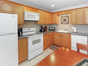 1425 Atlantic Shores Blvd 110, Hallandale Beach FL 33009