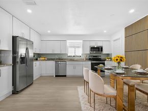 7501 Raleigh St, Hollywood FL 33024