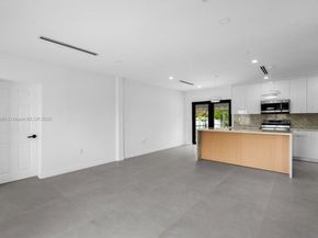 841 SE 11th Pl, Hialeah FL 33010