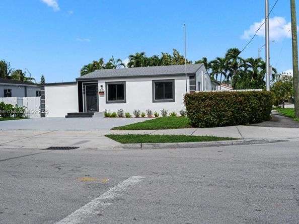 841 SE 11th Pl, Hialeah FL 33010