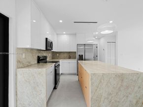 841 SE 11th Pl, Hialeah FL 33010