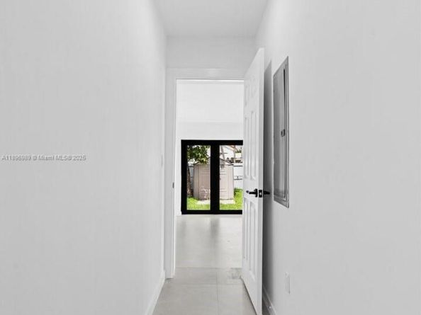 841 SE 11th Pl, Hialeah FL 33010