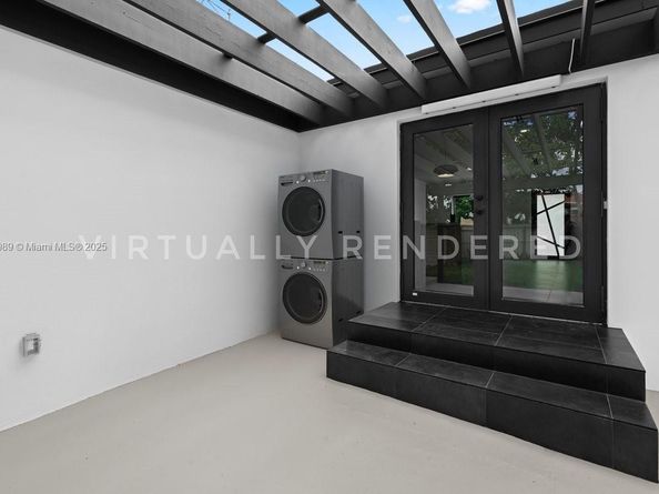 841 SE 11th Pl, Hialeah FL 33010