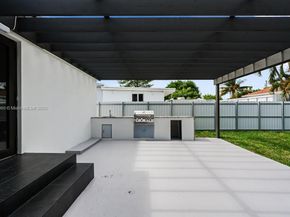 841 SE 11th Pl, Hialeah FL 33010