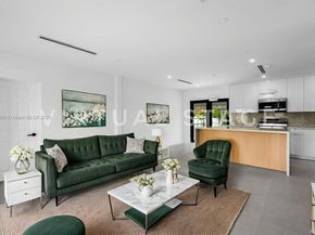 841 SE 11th Pl, Hialeah FL 33010