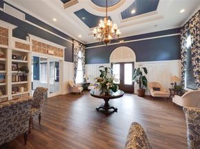 6831 SW 44th St 304, Miami FL 33155