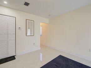 742 NW 70th St, Miami FL 33150