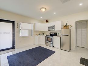 742 NW 70th St, Miami FL 33150