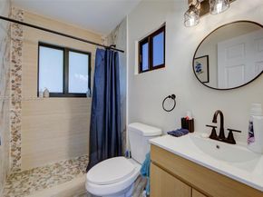 742 NW 70th St, Miami FL 33150