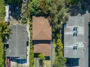 742 NW 70th St, Miami FL 33150