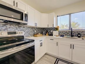 742 NW 70th St, Miami FL 33150