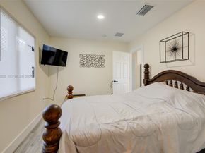 742 NW 70th St, Miami FL 33150