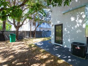 742 NW 70th St, Miami FL 33150