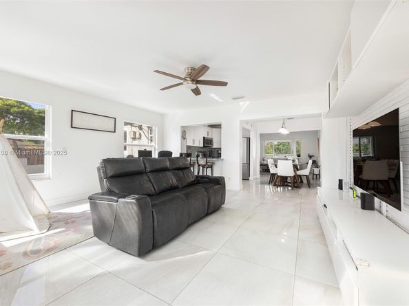 1825 SW 67th Ct, Miami FL 33155