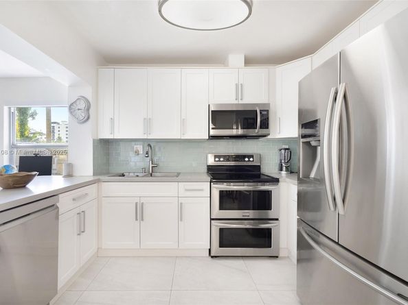 1825 SW 67th Ct, Miami FL 33155