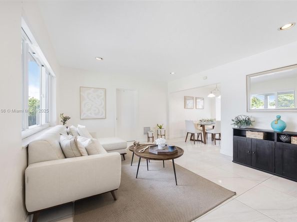 1825 SW 67th Ct, Miami FL 33155