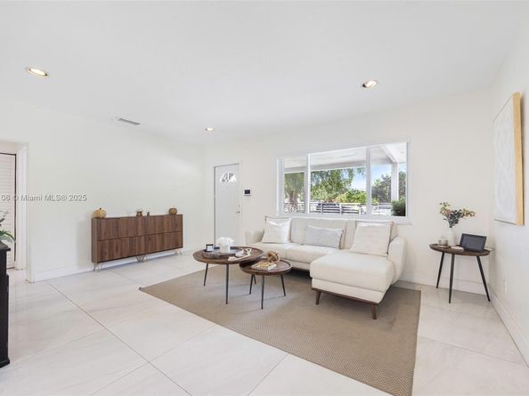 1825 SW 67th Ct, Miami FL 33155