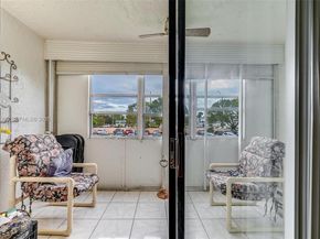 2840 Somerset Dr 207M, Lauderdale Lakes FL 33311