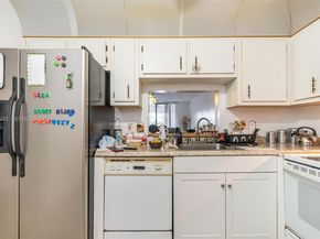 2840 Somerset Dr 207M, Lauderdale Lakes FL 33311