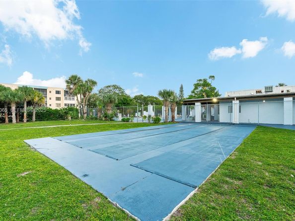 2840 Somerset Dr 207M, Lauderdale Lakes FL 33311