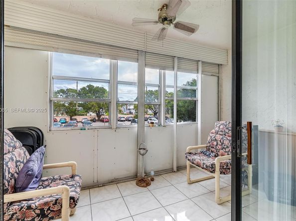 2840 Somerset Dr 207M, Lauderdale Lakes FL 33311