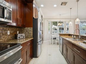 10871 NW 35th Pl, Sunrise FL 33351