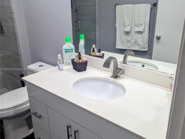 1650 SW 124th Ter 212D, Pembroke Pines FL 33027