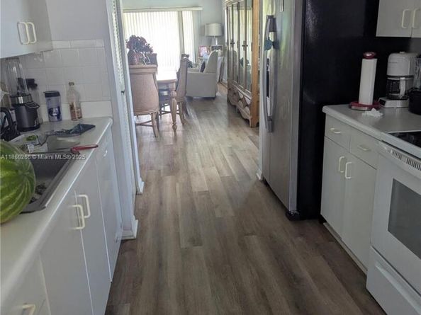 1650 SW 124th Ter 212D, Pembroke Pines FL 33027