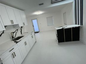 775 NW 142nd St, Miami FL 33168