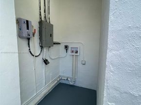 775 NW 142nd St, Miami FL 33168