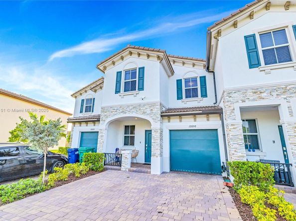 12606 NW 22nd Pl, Miami FL 33167