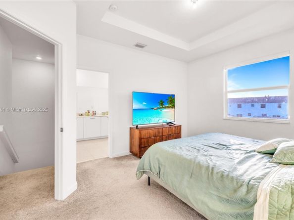 12606 NW 22nd Pl, Miami FL 33167