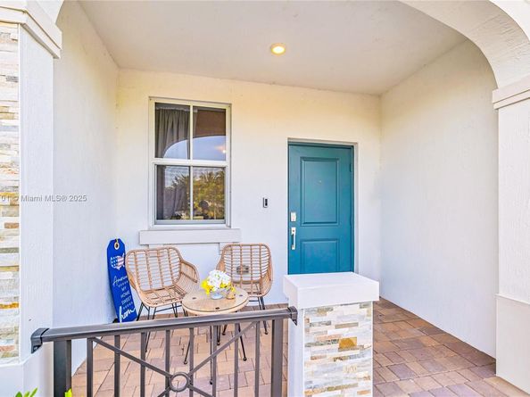 12606 NW 22nd Pl, Miami FL 33167