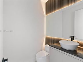 1431 SW 20th St, Miami FL 33145