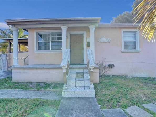 731 SW 8th Ave, Hallandale Beach FL 33009