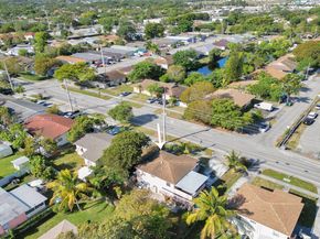 731 SW 8th Ave, Hallandale Beach FL 33009
