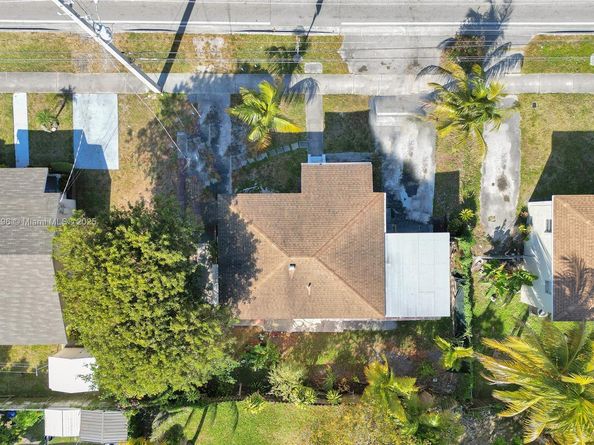 731 SW 8th Ave, Hallandale Beach FL 33009