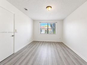 9730 Hammocks Blvd 20128, Miami FL 33196