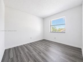 9730 Hammocks Blvd 20128, Miami FL 33196