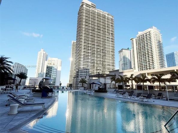 999 SW 1st Ave 2611, Miami FL 33130