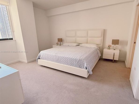 999 SW 1st Ave 2611, Miami FL 33130