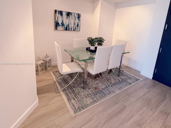 999 SW 1st Ave 2611, Miami FL 33130