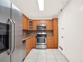 400 Kings Point Dr 1604, Sunny Isles Beach FL 33160