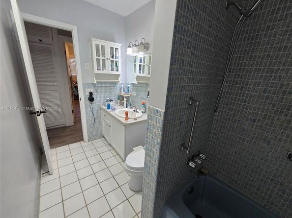 8331 NW 18th St, Pembroke Pines FL 33024