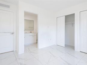 2490 & 2492 NW 44th St, Miami FL 33142