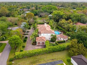 12101 Moss Ranch Rd, Pinecrest FL 33156