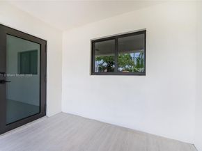 973 SW 88th Ave, Miami FL 33174