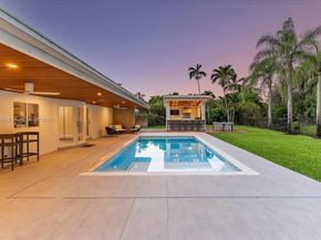 10105 SW 71st Ave, Pinecrest FL 33156