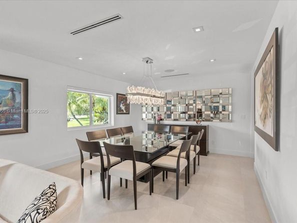 10105 SW 71st Ave, Pinecrest FL 33156