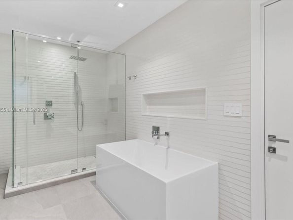 10105 SW 71st Ave, Pinecrest FL 33156